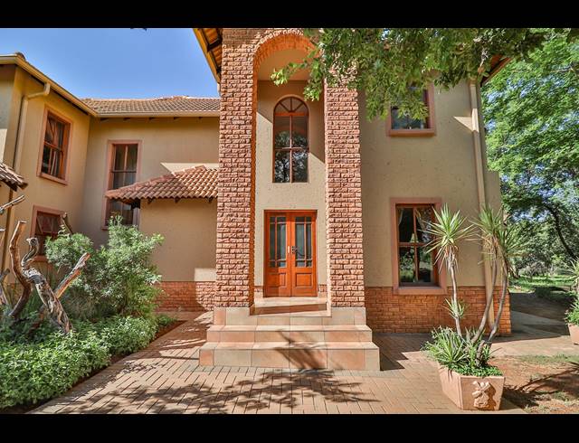 4 BEDROOM HOUSE SOLD IN LEEUWFONTEIN ESTATE